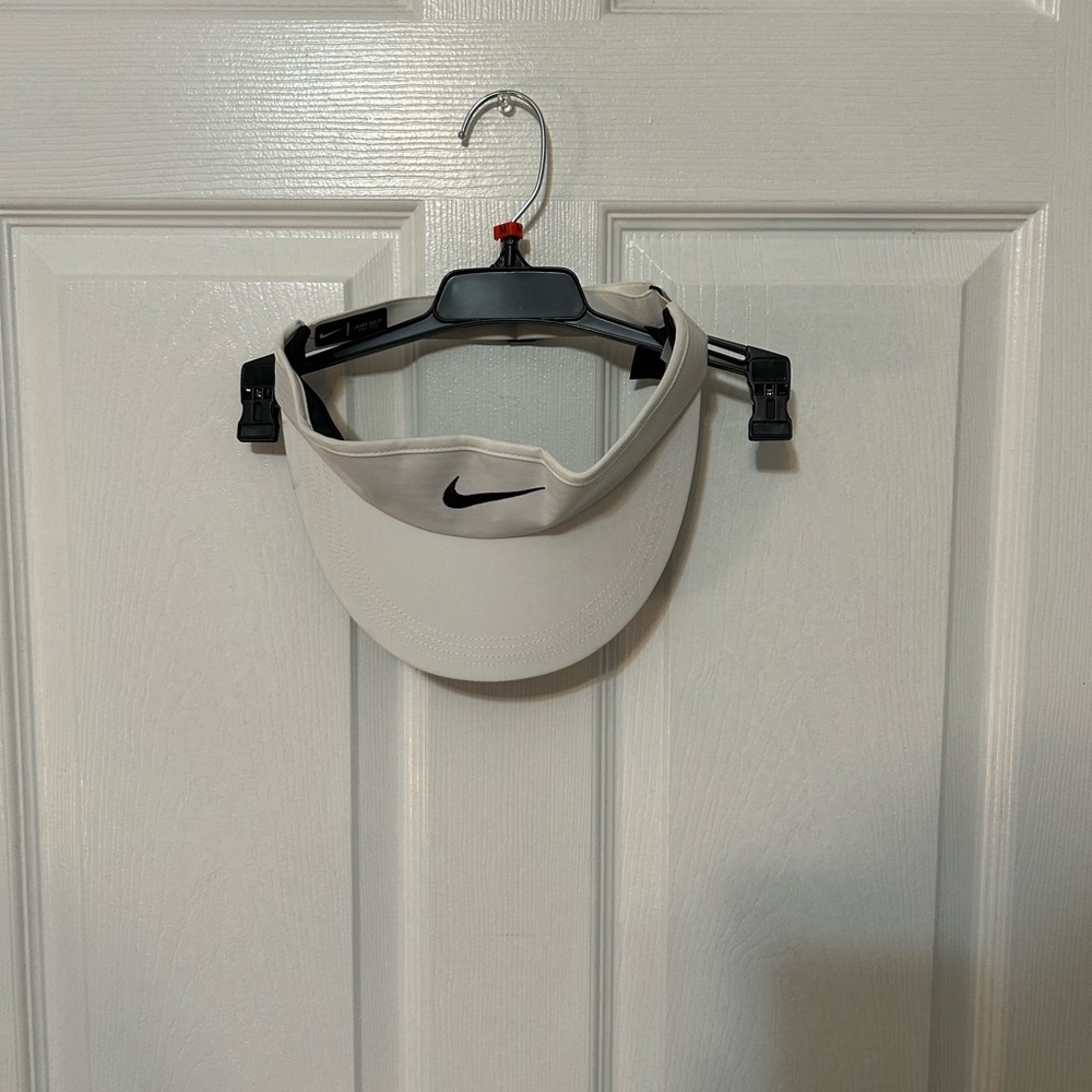 Nike visor
